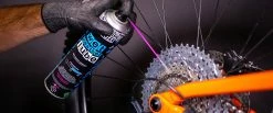 Muc-Off Aérosol Wet Weather Lube 400ml -Vélo Soldes Muc Off Wet Weather Lube Aerosol 4